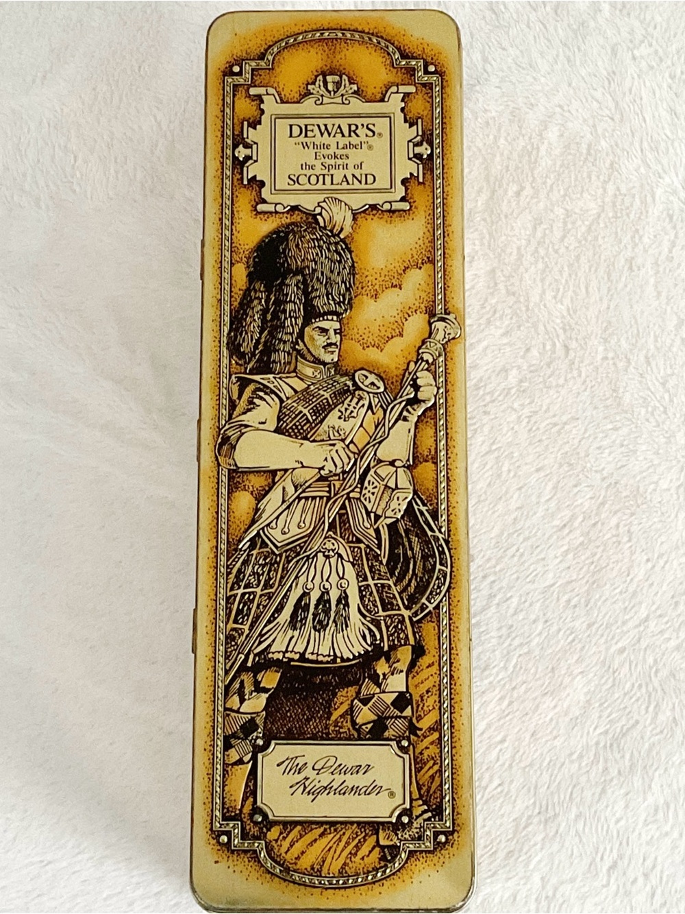 Vintage Dewar’s White Label Scotch Whisky Highlander Metal Advertising Tin